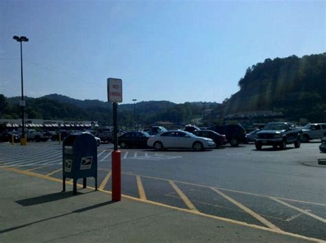 Walmart middlesboro ky - Murphy USA in Middlesboro, KY. Carries Regular, Midgrade, Premium. Has C-Store, Pay At Pump, Air Pump, ATM, Lotto. Check current gas prices and read customer reviews. Rated 4.2 out of 5 stars. Murphy USA in Middlesboro, KY. ... Typical Walmart gas station . Flag as inappropriate